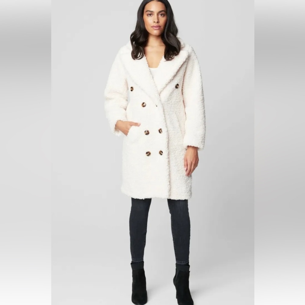 Blank NYC off white faux Sherpa teddy double breasted coat size xsmall